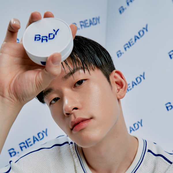 B. READY - Blue Cushion SPF34 (04 DAMIEN) - 15g